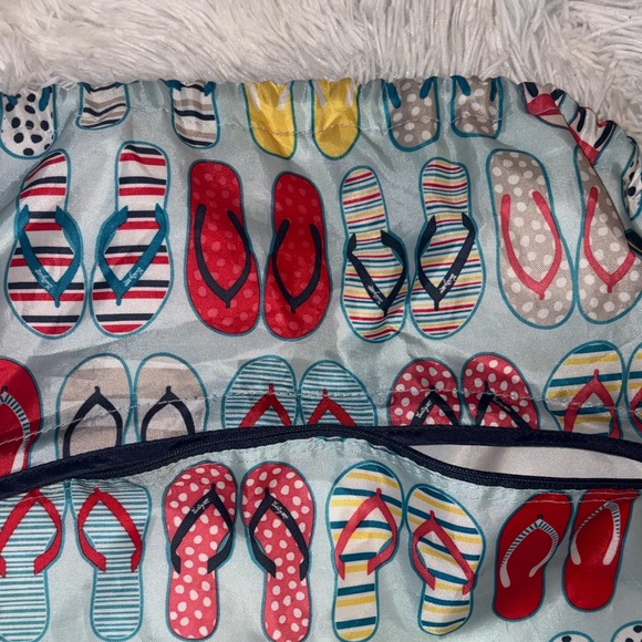 Flip Flop Pattern Drawstring Thirty one Bag - Picture 8 of 9